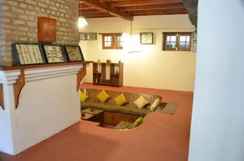 Наинитал: Fredy's Bungalow near Nainital