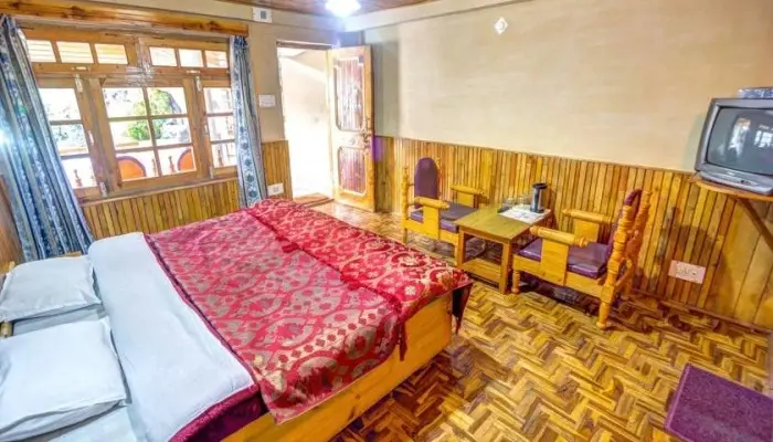 Манали: Himalayan Country House