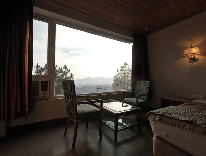 Солан: Dunn Perk Manor