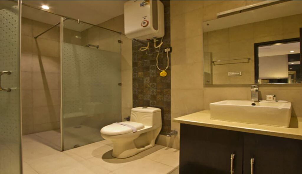 Lavish Inn — фото 1