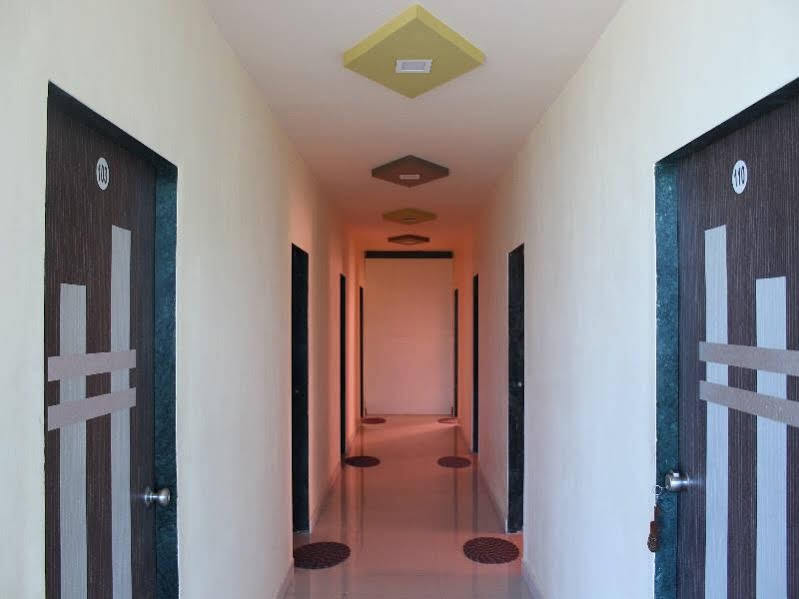 Сомнатх: Dreamland Hotel