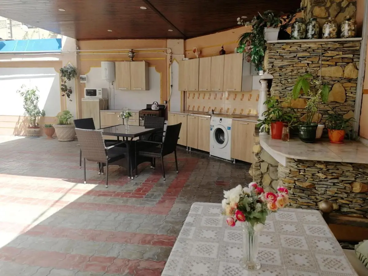 Витязево: Guest House Kristina