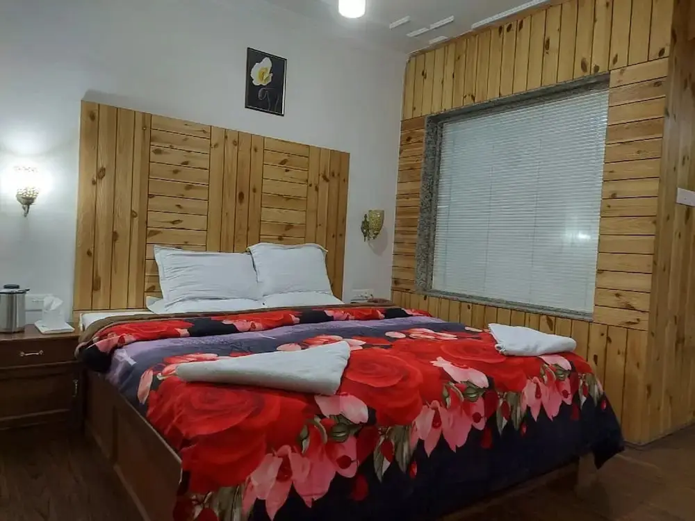 Шринагар: Hotel Grand Habib