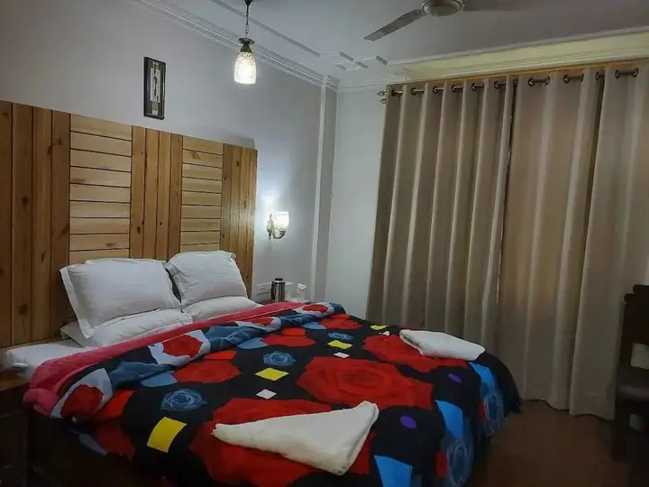 Шринагар: Hotel Grand Habib