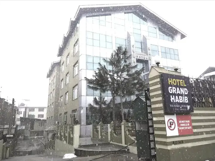 Шринагар: Hotel Grand Habib
