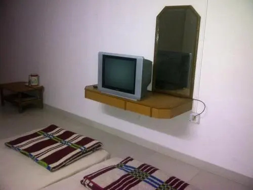Бхудж: Hotel Abha International