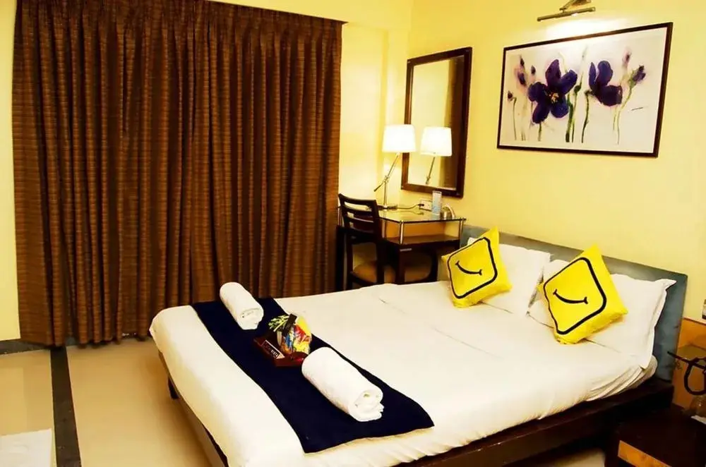 Мумбаи: Vista Rooms Near Marine Lines Station