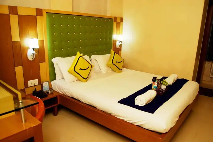 Мумбаи: Stay Vista Rooms near Marine Drive