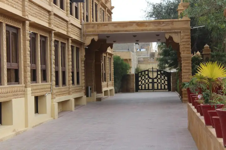 Джайсалмер: Mahadev Palace