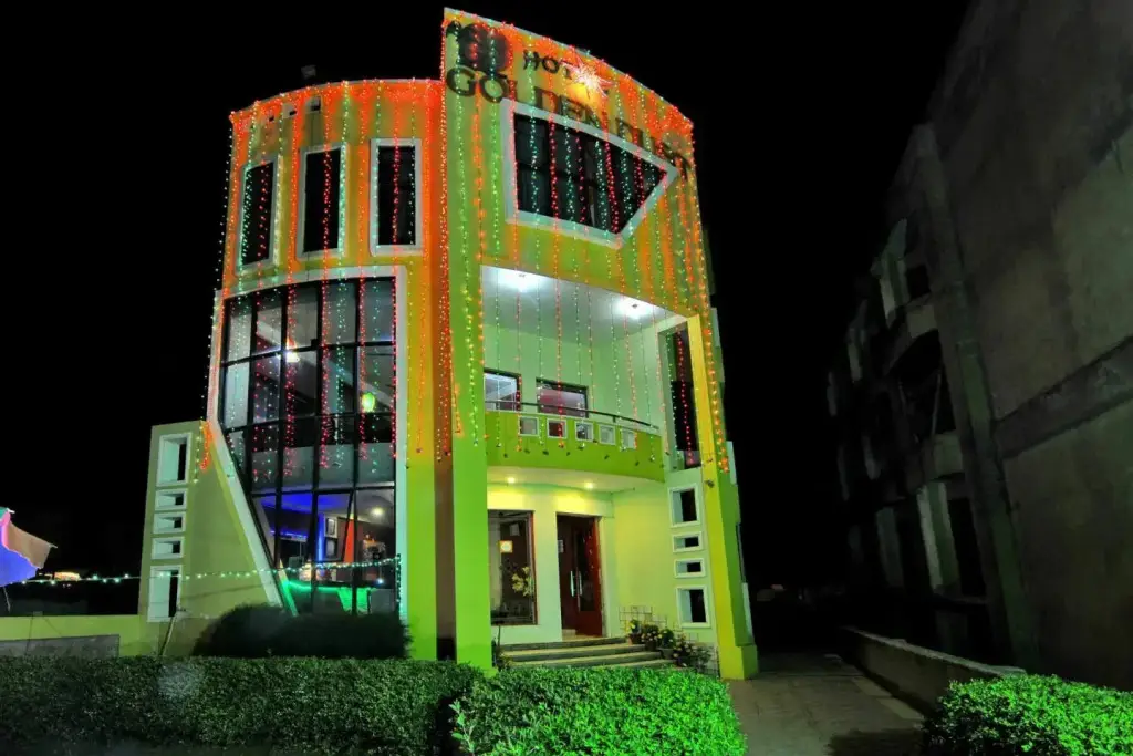 Hotel Golden Dust Puri — фото 1