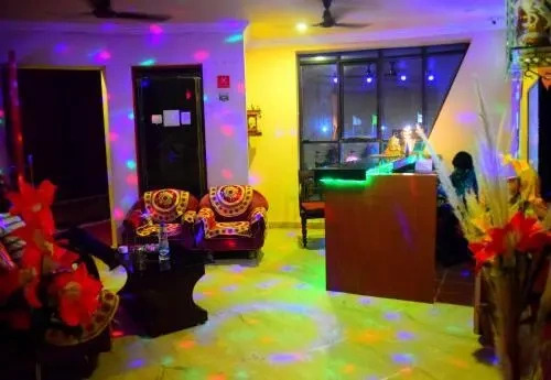 Пури: Hotel Golden Dust Puri