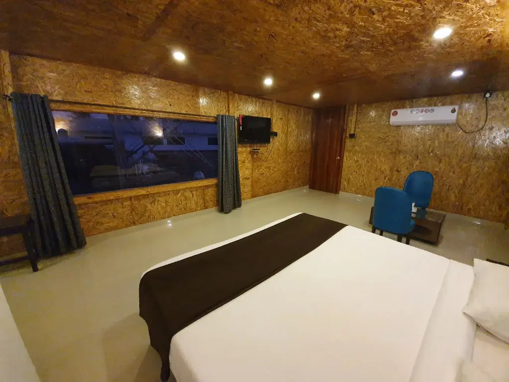 Лонавала: Whispering Woods Resort-Lonavala