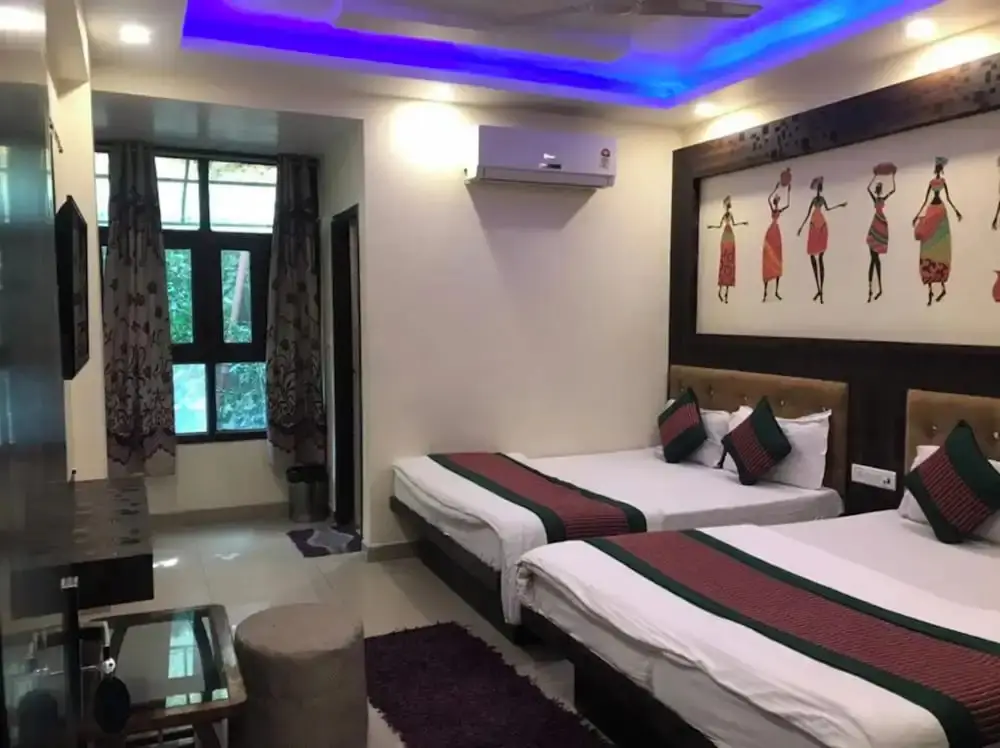 Нью-Дели: Hotel Bajrang