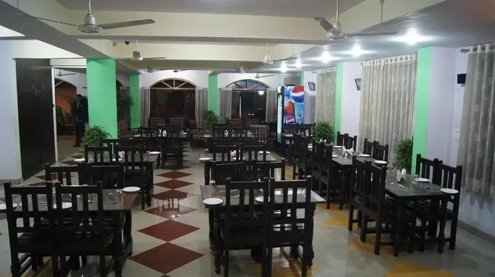 Амбер: Hotel Roma Palace