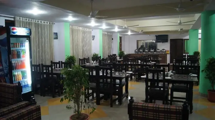 Амбер: Hotel Roma Palace