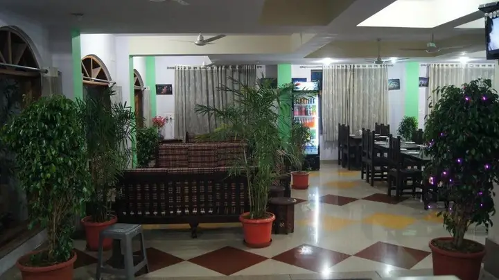 Амбер: Hotel Roma Palace