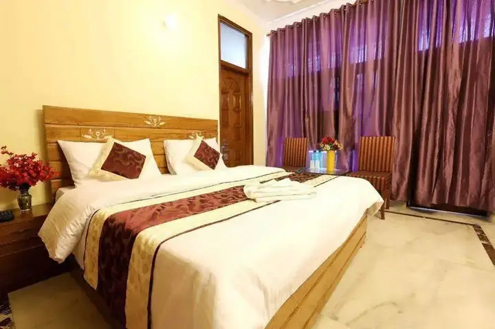 Нойда: OYO Rooms Noida Sector 52 Block A