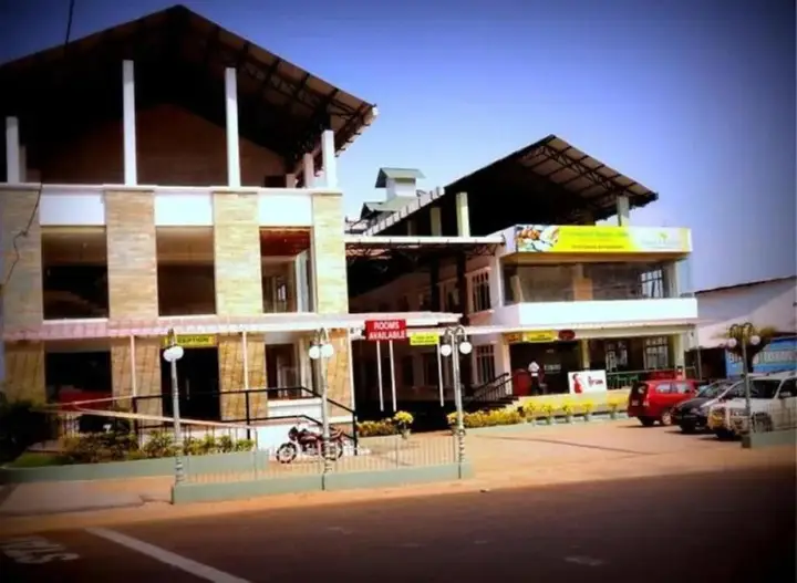 Бандипур: Sasthapuri Hotels