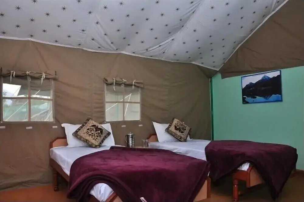Наггар: Natures Outpost Camps