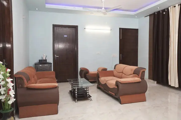 Гуруграм: OYO Rooms Huda City Center Market District