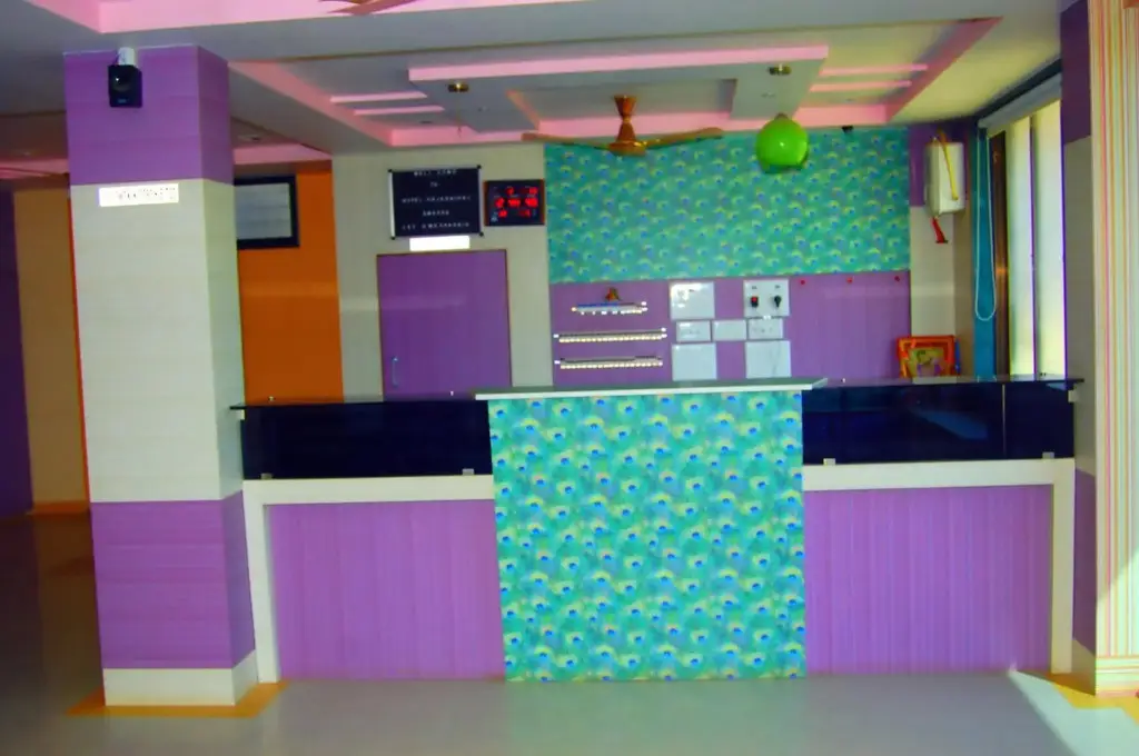 Дварка: Hotel Rajadhiraj