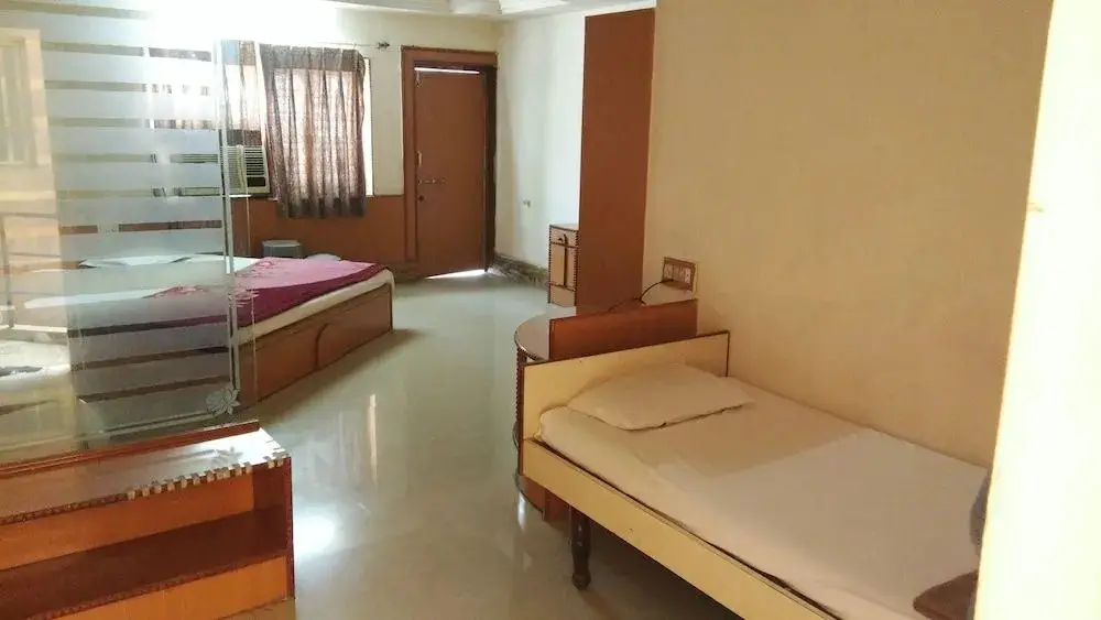 Дварка: Hotel Meera