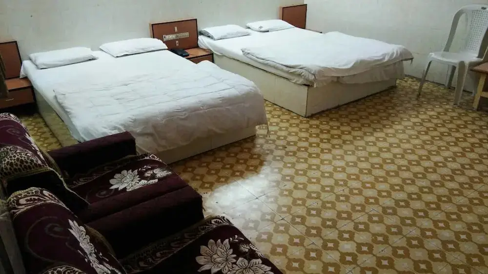 Дварка: Hotel Meera