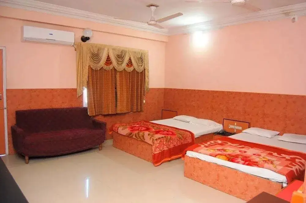 Дварка: Hotel Meera