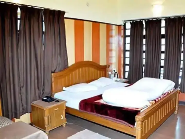 Наинитал: Ashokas Naini Chalet