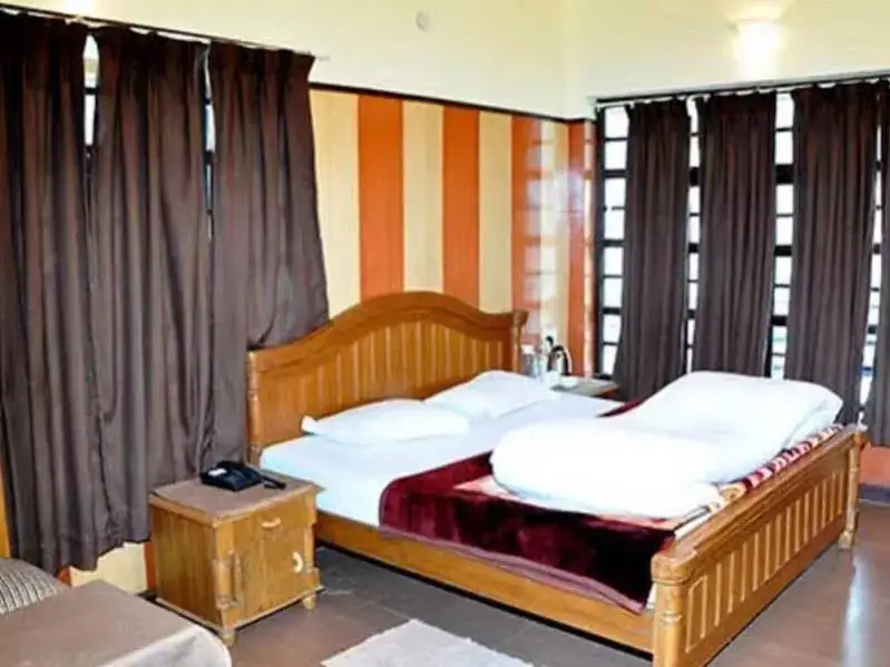 Наинитал: Ashokas Naini Chalet