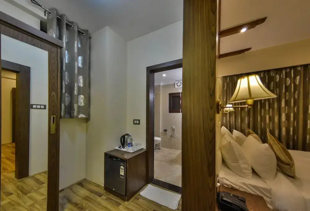 Шринагар: Hotel Royal Heritage