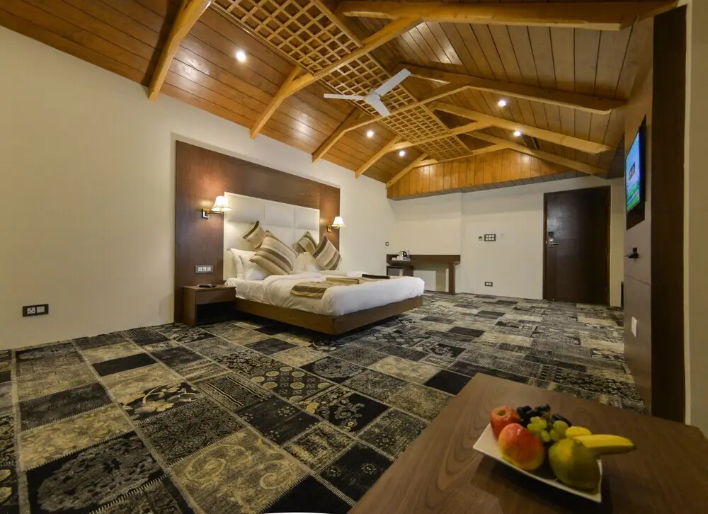Шринагар: Hotel Royal Heritage
