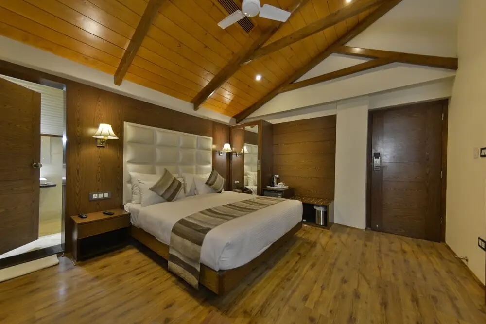 Шринагар: Hotel Royal Heritage