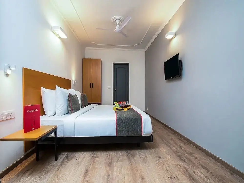 Нью-Дели: OYO Rooms C R Park