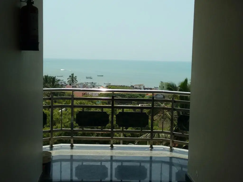Eraniel: Hotel Chithra