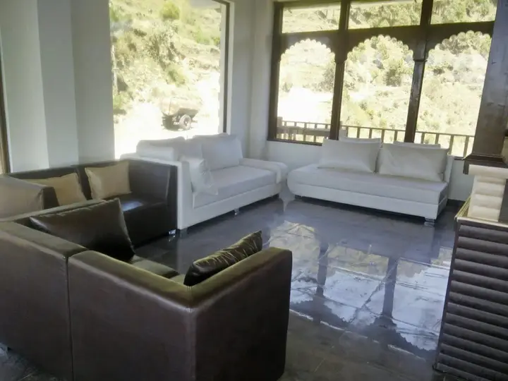 Чамба: Atithis Resort