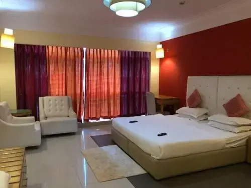 Бангалор: The Crocus Hotel