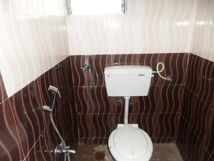 Тхане: Riya Raj Hotel
