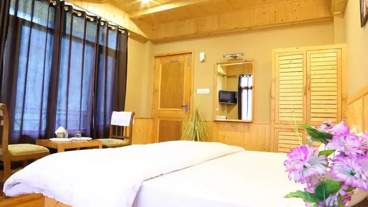 Манали: Kanyal Height Cottages