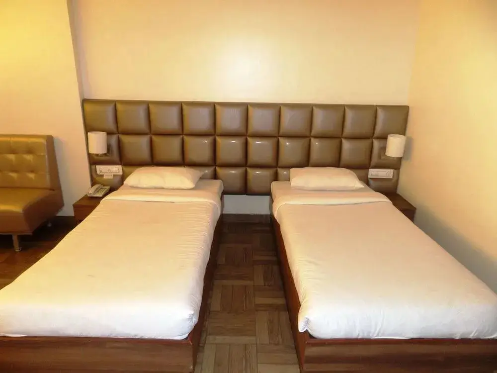 Киим: Hotel Rajvikas Residency