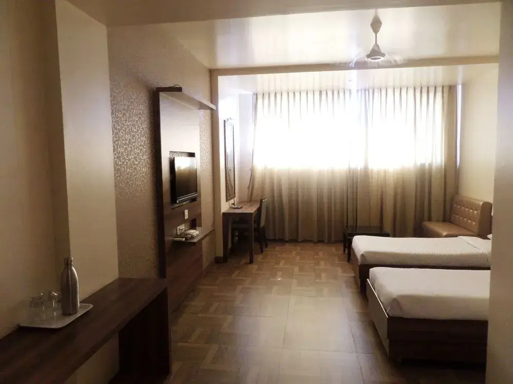 Киим: Hotel Rajvikas Residency