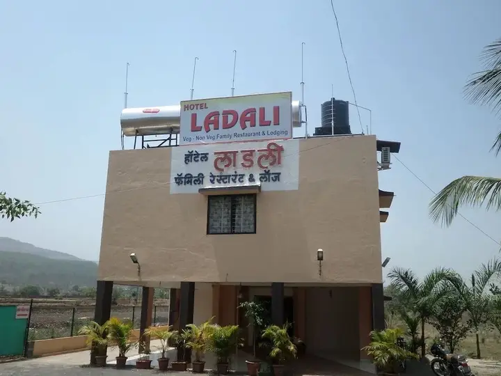 Пуна: Hotel Ladli Lodging