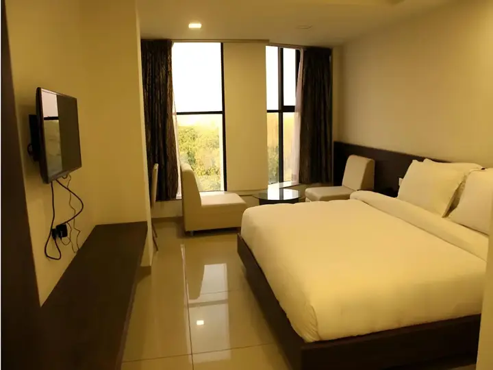 Вадодара: Shagun Hotel
