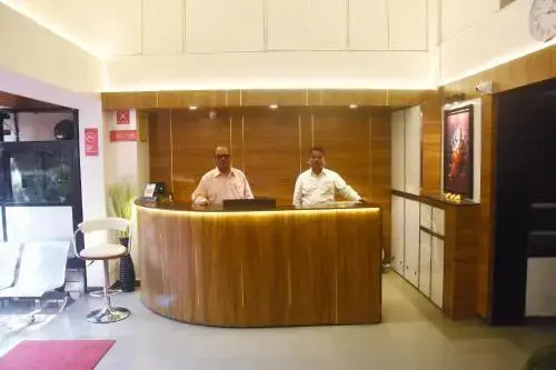 Пуна: Hotel Suraj