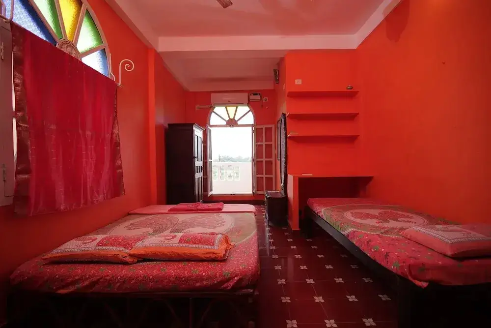 Пудучерри: Holi-Wood Guesthouse