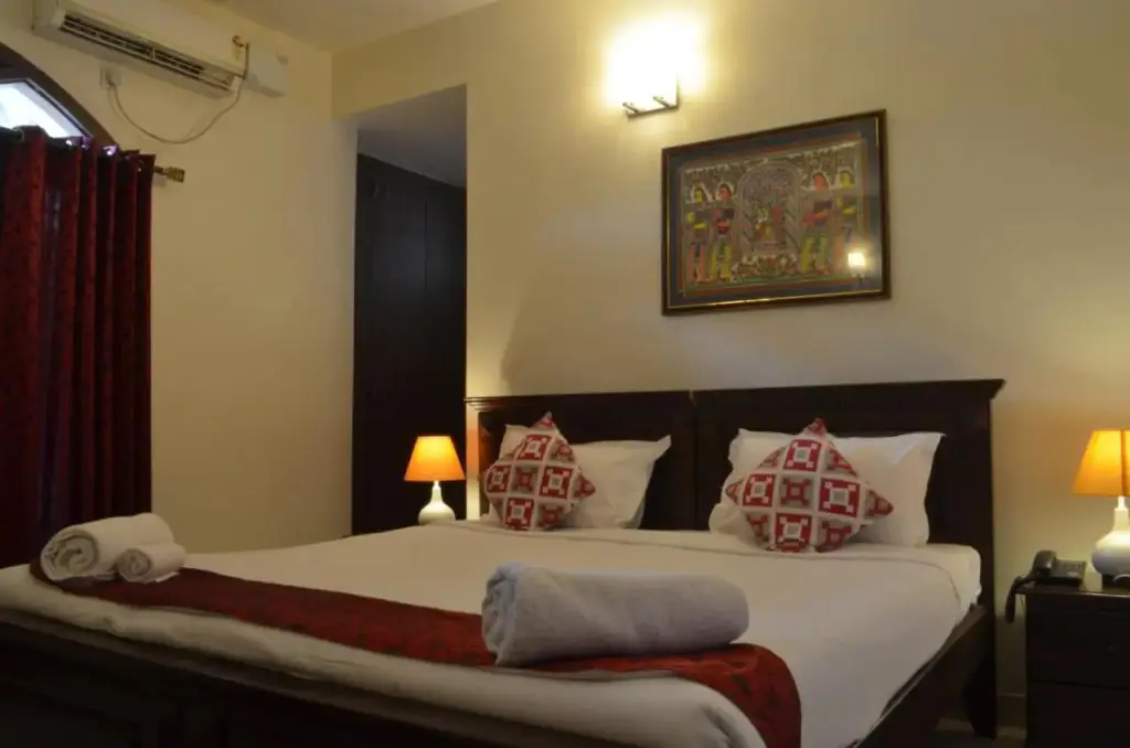 Бангалор: Luxtay Suites