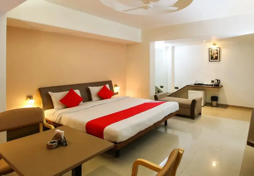 Колхапур: Hotel Panchalee deluxe