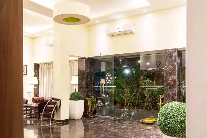 Пимпри-Чинчвад: Treebo Premium Grand Emerald