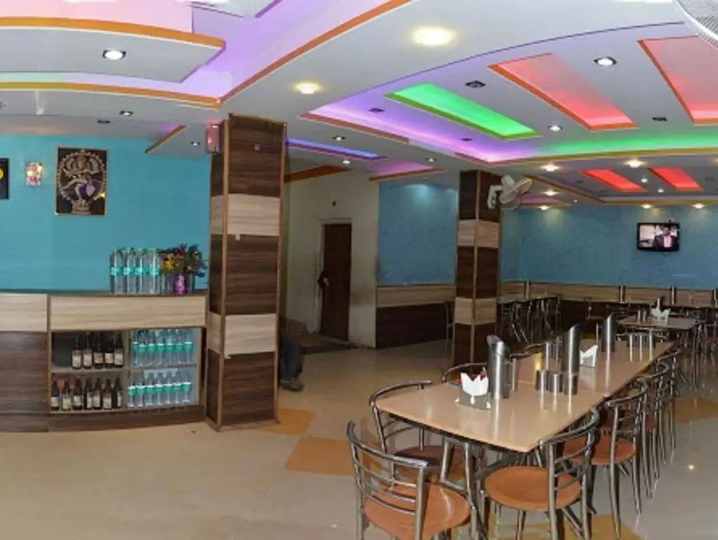 Пачмарай: Hotel Natraj