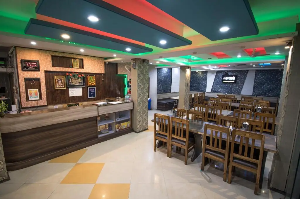 Пачмарай: Hotel Natraj
